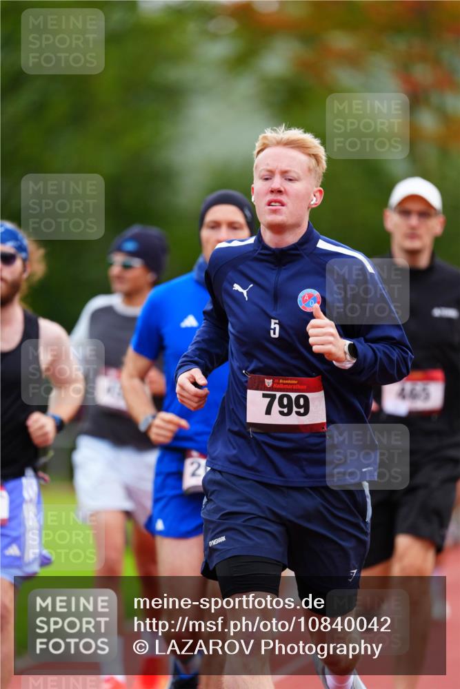 11.10.2026 - Bramfelder Halbmarathon 2026 LAZAROV Photography http://msf.ph/oto/10840042 11.10.2026 09:32:28 Laufen 2, 5, 799, 465, 1 meine-sportfotos.de