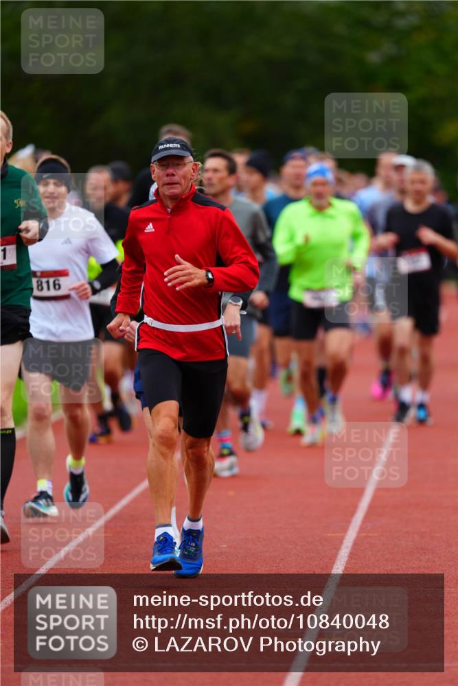11.10.2026 - Bramfelder Halbmarathon 2026 LAZAROV Photography http://msf.ph/oto/10840048 11.10.2026 09:32:36 Laufen 50, 1, 816 meine-sportfotos.de