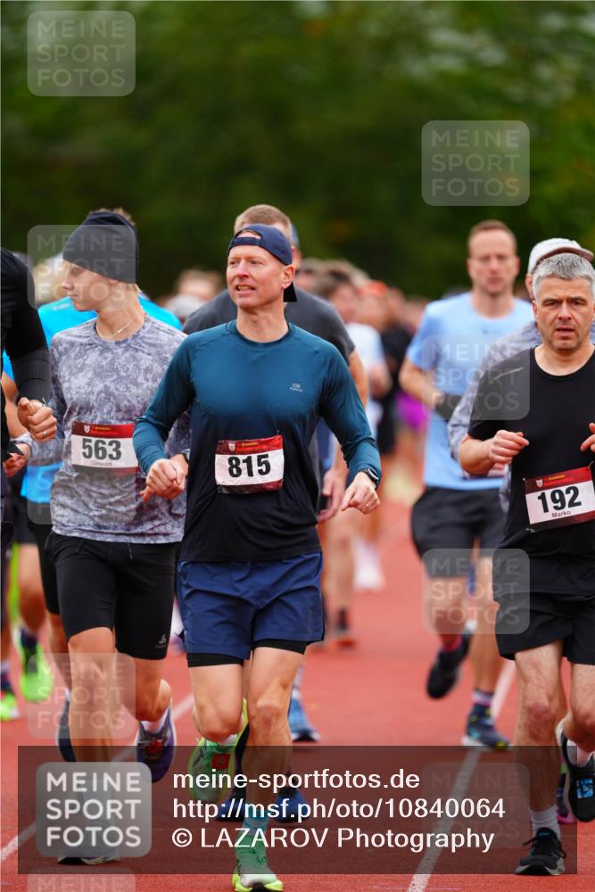 11.10.2026 - Bramfelder Halbmarathon 2026 LAZAROV Photography http://msf.ph/oto/10840064 11.10.2026 09:32:42 Laufen 563, 815, 192 meine-sportfotos.de