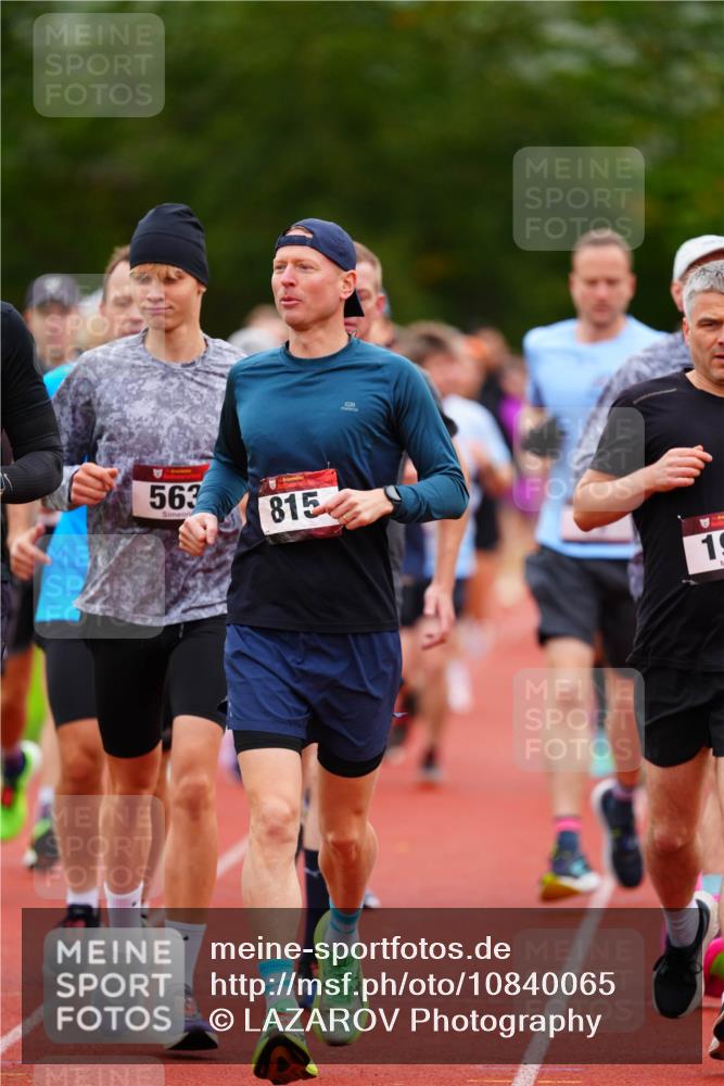 11.10.2026 - Bramfelder Halbmarathon 2026 LAZAROV Photography http://msf.ph/oto/10840065 11.10.2026 09:32:43 Laufen 563, 815, 19 meine-sportfotos.de