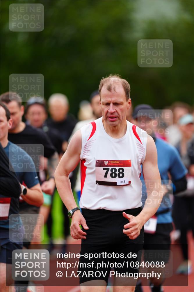 11.10.2026 - Bramfelder Halbmarathon 2026 LAZAROV Photography http://msf.ph/oto/10840088 11.10.2026 09:32:55 Laufen 35, 788, 245 meine-sportfotos.de