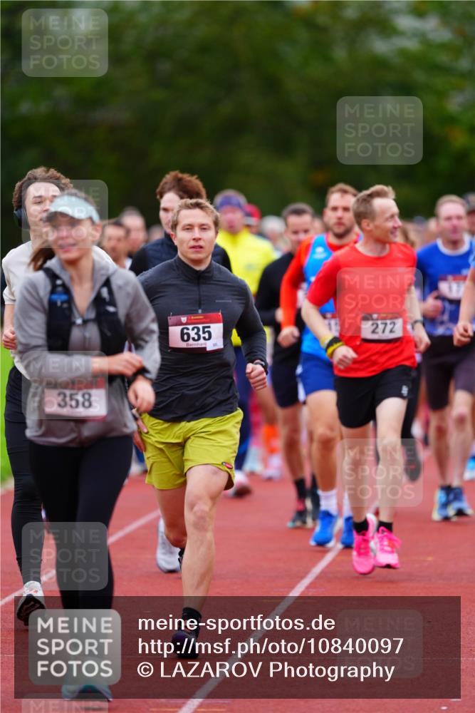 11.10.2026 - Bramfelder Halbmarathon 2026 LAZAROV Photography http://msf.ph/oto/10840097 11.10.2026 09:32:58 Laufen 358, 635, 98, 272 meine-sportfotos.de