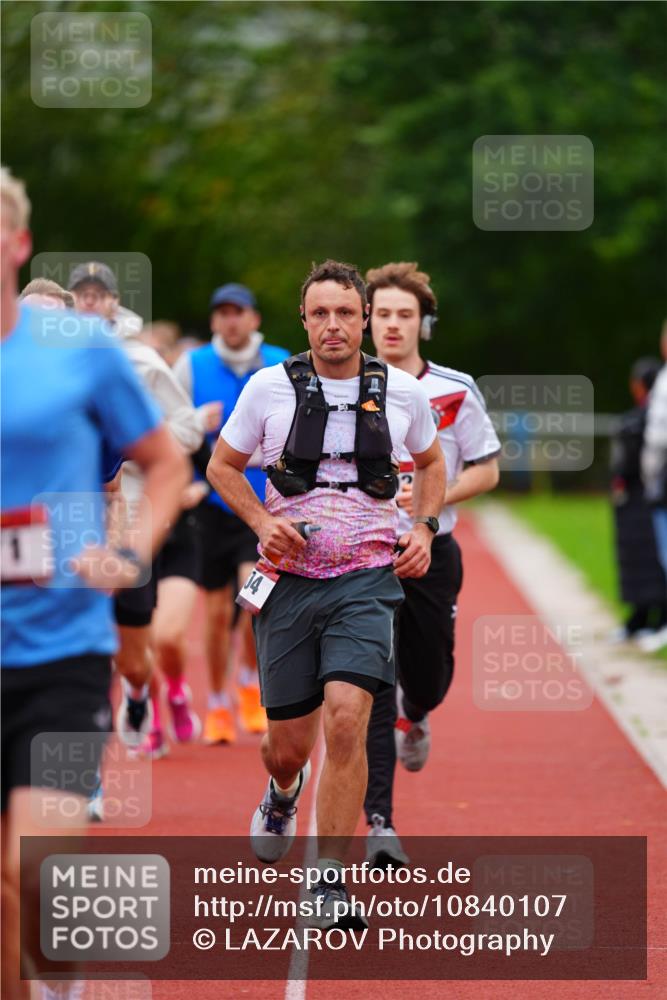 11.10.2026 - Bramfelder Halbmarathon 2026 LAZAROV Photography http://msf.ph/oto/10840107 11.10.2026 09:33:02 Laufen  meine-sportfotos.de