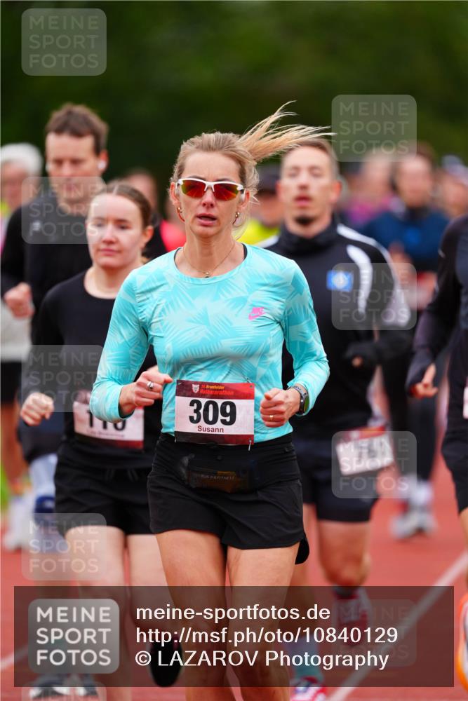 11.10.2026 - Bramfelder Halbmarathon 2026 LAZAROV Photography http://msf.ph/oto/10840129 11.10.2026 09:33:15 Laufen 170, 35, 309, 761 meine-sportfotos.de