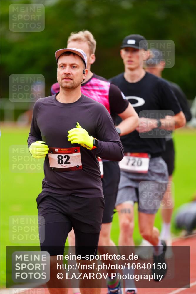11.10.2026 - Bramfelder Halbmarathon 2026 LAZAROV Photography http://msf.ph/oto/10840150 11.10.2026 09:33:26 Laufen 35, 82, 720 meine-sportfotos.de