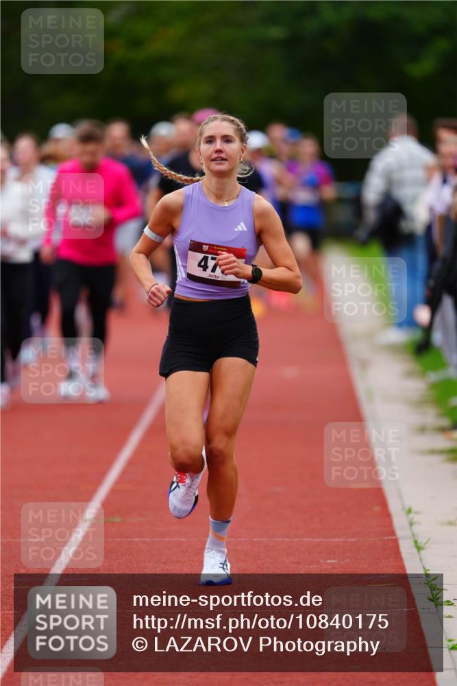 11.10.2026 - Bramfelder Halbmarathon 2026 LAZAROV Photography http://msf.ph/oto/10840175 11.10.2026 09:33:37 Laufen 47 meine-sportfotos.de