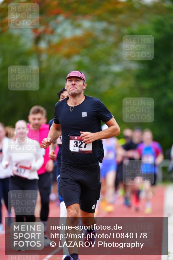 11.10.2026 - Bramfelder Halbmarathon 2026 LAZAROV Photography http://msf.ph/oto/10840178 11.10.2026 09:33:42 Laufen 327, 262 meine-sportfotos.de