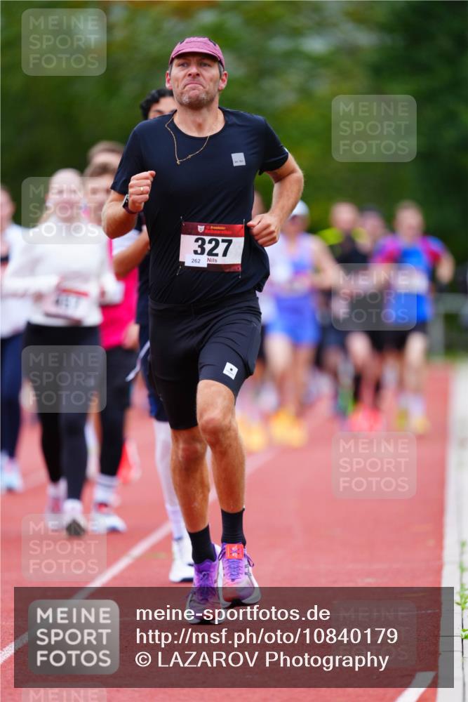 11.10.2026 - Bramfelder Halbmarathon 2026 LAZAROV Photography http://msf.ph/oto/10840179 11.10.2026 09:33:42 Laufen 35, 327, 262 meine-sportfotos.de