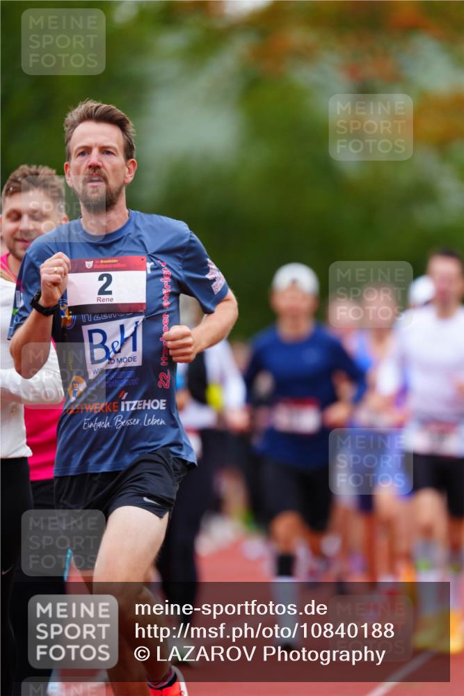 11.10.2026 - Bramfelder Halbmarathon 2026 LAZAROV Photography http://msf.ph/oto/10840188 11.10.2026 09:33:47 Laufen 35, 2, 22 meine-sportfotos.de