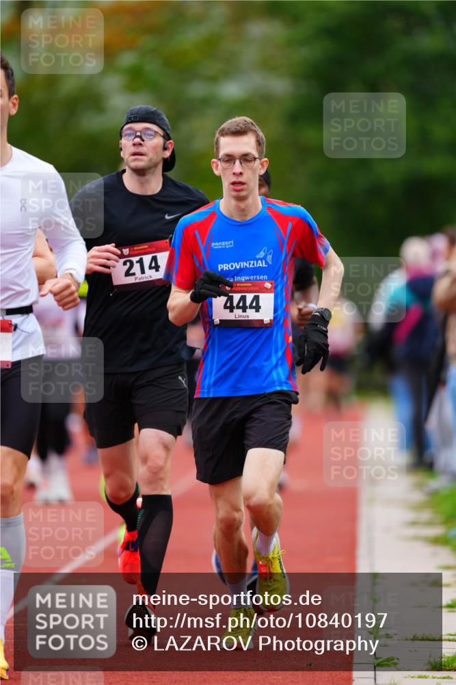 11.10.2026 - Bramfelder Halbmarathon 2026 LAZAROV Photography http://msf.ph/oto/10840197 11.10.2026 09:33:51 Laufen 214, 444 meine-sportfotos.de