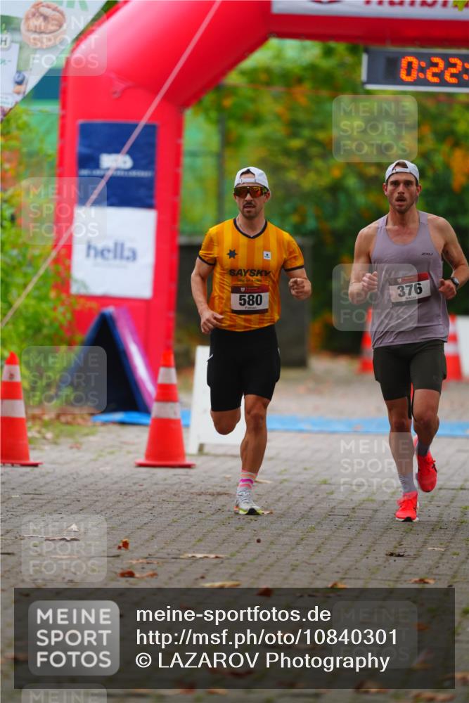 11.10.2026 - Bramfelder Halbmarathon 2026 LAZAROV Photography http://msf.ph/oto/10840301 11.10.2026 09:52:53 Laufen 4, 580, 0, 22, 376 meine-sportfotos.de