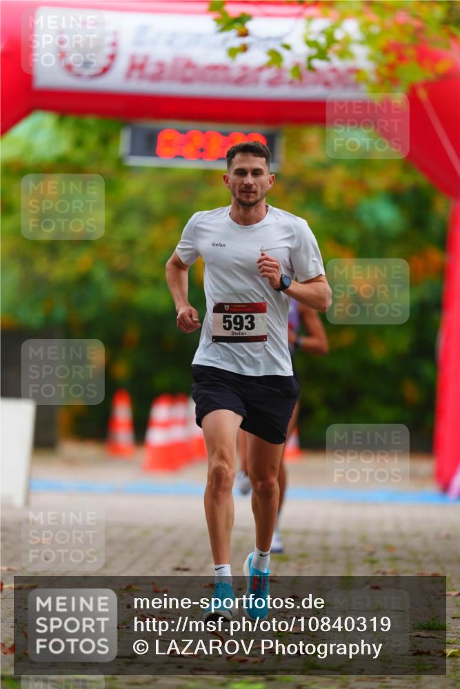 11.10.2026 - Bramfelder Halbmarathon 2026 LAZAROV Photography http://msf.ph/oto/10840319 11.10.2026 09:53:25 Laufen 593 meine-sportfotos.de