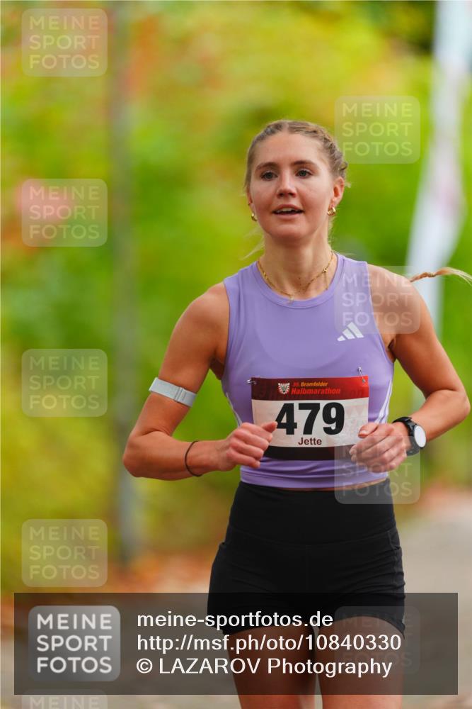 11.10.2026 - Bramfelder Halbmarathon 2026 LAZAROV Photography http://msf.ph/oto/10840330 11.10.2026 09:53:31 Laufen 35, 479 meine-sportfotos.de