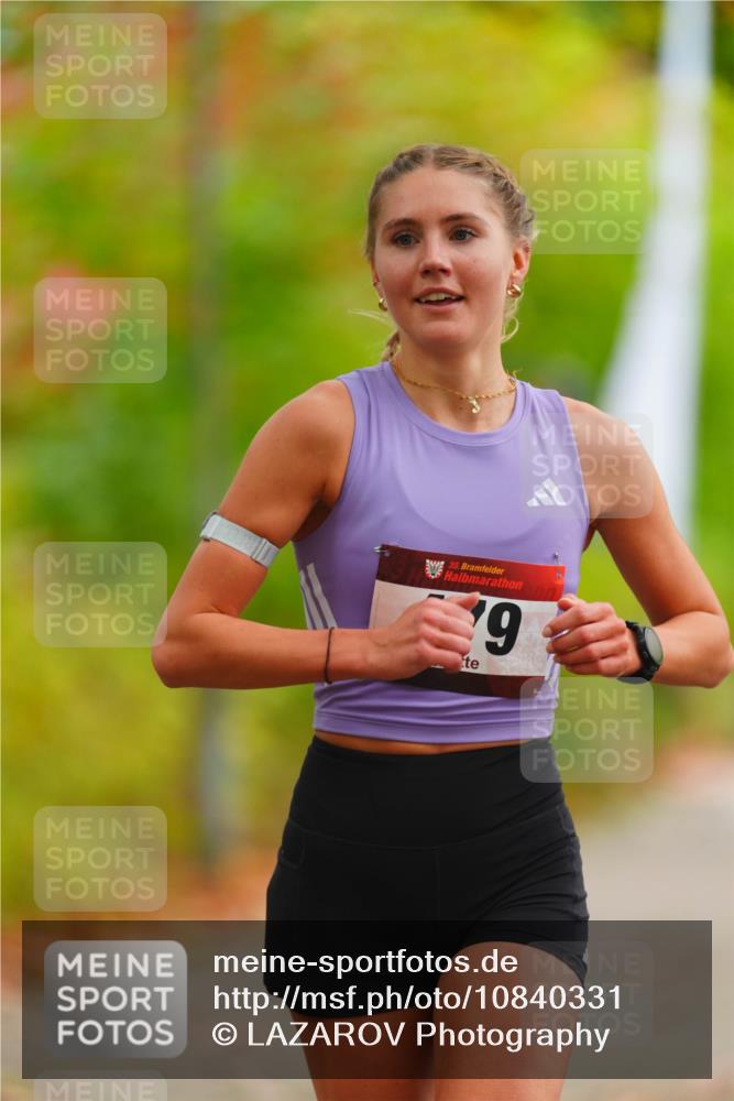 11.10.2026 - Bramfelder Halbmarathon 2026 LAZAROV Photography http://msf.ph/oto/10840331 11.10.2026 09:53:31 Laufen 35, 19 meine-sportfotos.de