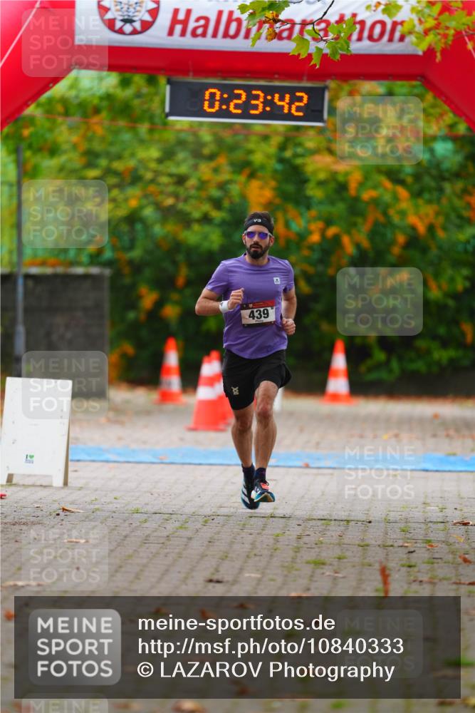 11.10.2026 - Bramfelder Halbmarathon 2026 LAZAROV Photography http://msf.ph/oto/10840333 11.10.2026 09:53:40 Laufen 0, 23, 42, 439 meine-sportfotos.de