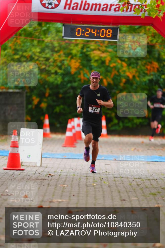 11.10.2026 - Bramfelder Halbmarathon 2026 LAZAROV Photography http://msf.ph/oto/10840350 11.10.2026 09:54:06 Laufen 0, 24, 08, 327 meine-sportfotos.de