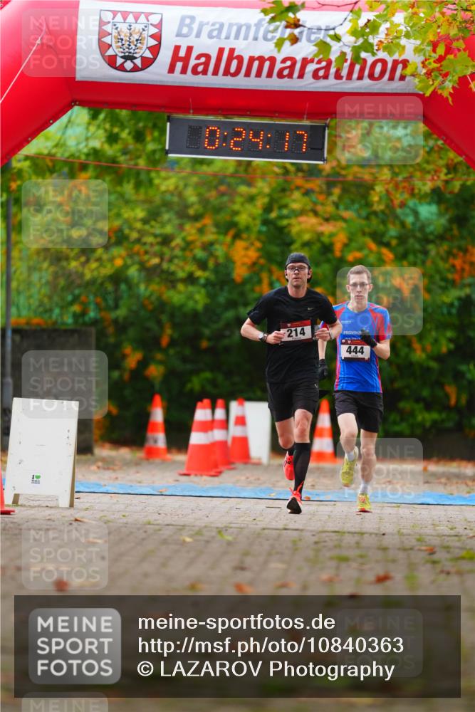 11.10.2026 - Bramfelder Halbmarathon 2026 LAZAROV Photography http://msf.ph/oto/10840363 11.10.2026 09:54:15 Laufen 0, 24, 17, 214, 444 meine-sportfotos.de