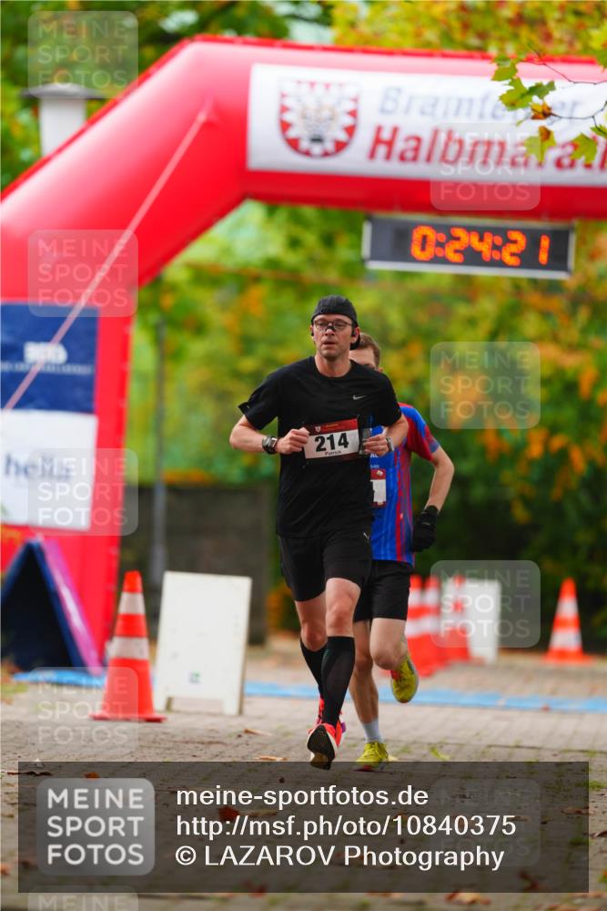 11.10.2026 - Bramfelder Halbmarathon 2026 LAZAROV Photography http://msf.ph/oto/10840375 11.10.2026 09:54:19 Laufen 7, 0, 24, 21, 07, 214 meine-sportfotos.de