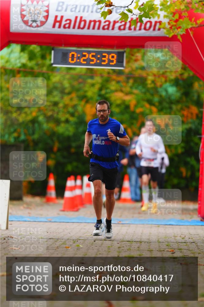 11.10.2026 - Bramfelder Halbmarathon 2026 LAZAROV Photography http://msf.ph/oto/10840417 11.10.2026 09:55:37 Laufen 0, 25, 39 meine-sportfotos.de
