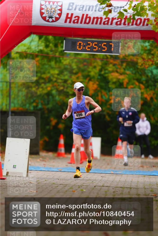 11.10.2026 - Bramfelder Halbmarathon 2026 LAZAROV Photography http://msf.ph/oto/10840454 11.10.2026 09:55:55 Laufen 0, 25, 57, 496 meine-sportfotos.de