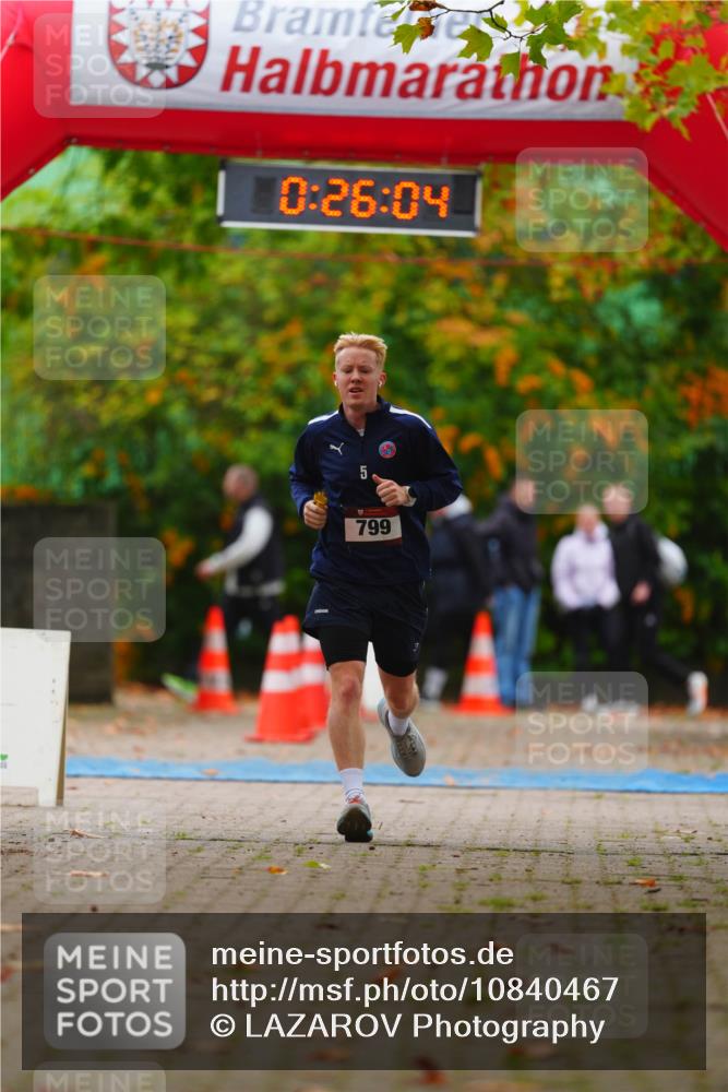 11.10.2026 - Bramfelder Halbmarathon 2026 LAZAROV Photography http://msf.ph/oto/10840467 11.10.2026 09:56:02 Laufen 0, 26, 04, 5, 799 meine-sportfotos.de