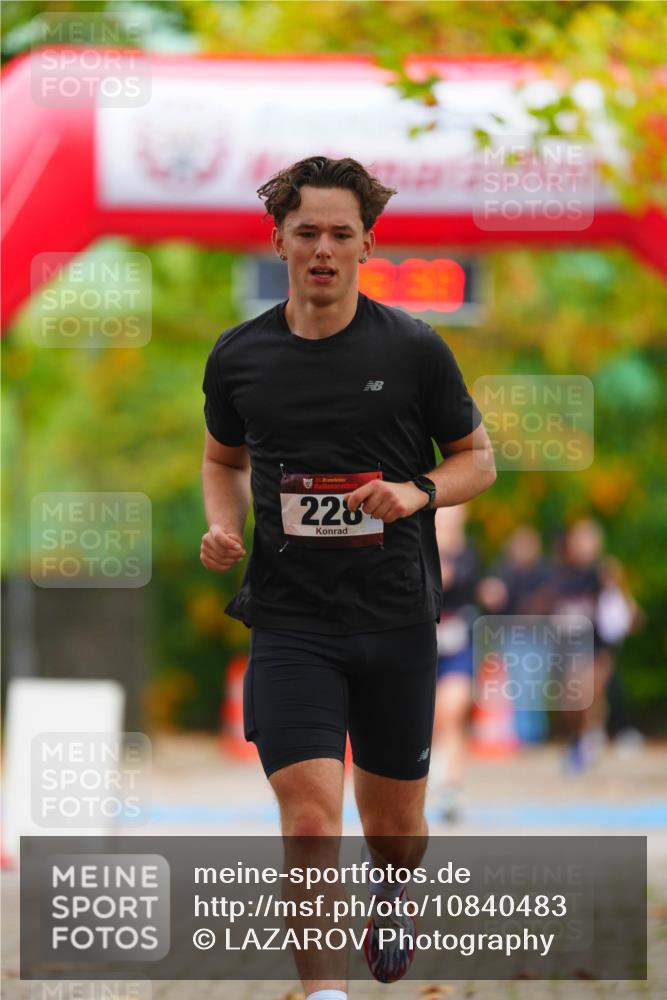 11.10.2026 - Bramfelder Halbmarathon 2026 LAZAROV Photography http://msf.ph/oto/10840483 11.10.2026 09:56:28 Laufen 35, 228 meine-sportfotos.de