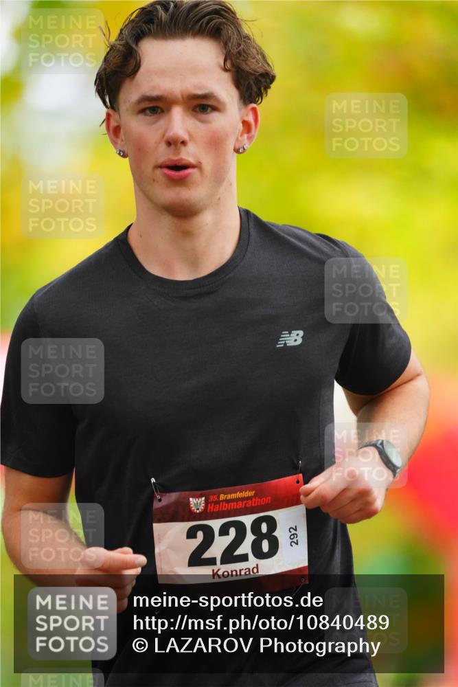 11.10.2026 - Bramfelder Halbmarathon 2026 LAZAROV Photography http://msf.ph/oto/10840489 11.10.2026 09:56:31 Laufen 35, 228, 292 meine-sportfotos.de