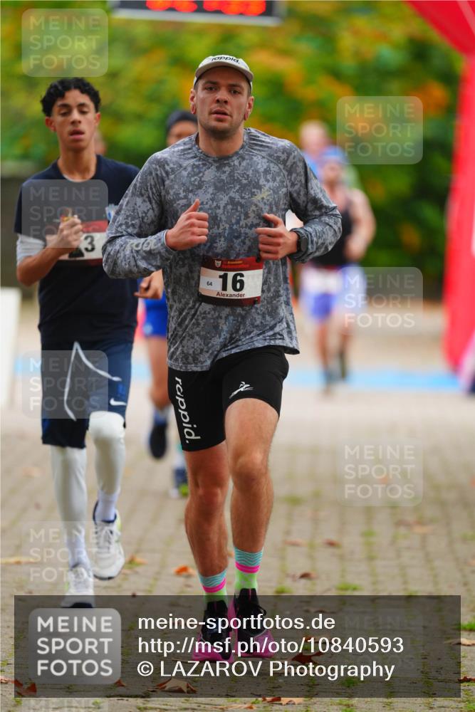 11.10.2026 - Bramfelder Halbmarathon 2026 LAZAROV Photography http://msf.ph/oto/10840593 11.10.2026 09:57:37 Laufen 16 meine-sportfotos.de