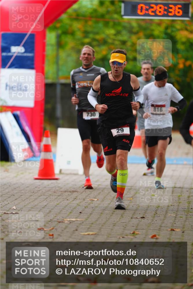 11.10.2026 - Bramfelder Halbmarathon 2026 LAZAROV Photography http://msf.ph/oto/10840652 11.10.2026 09:58:34 Laufen 730, 29, 1, 0, 28, 36, 816 meine-sportfotos.de