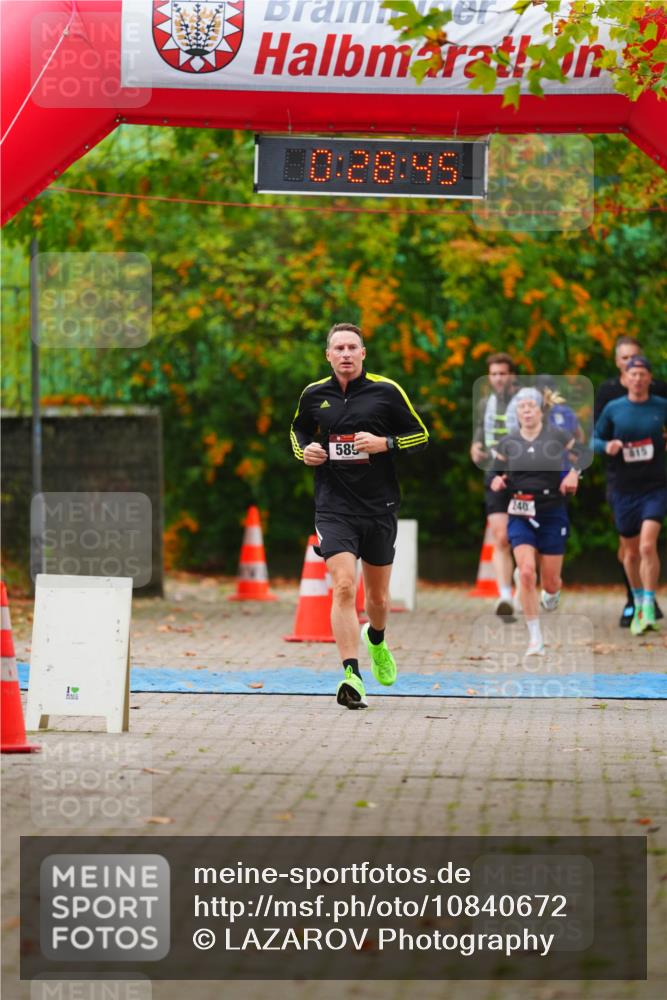 11.10.2026 - Bramfelder Halbmarathon 2026 LAZAROV Photography http://msf.ph/oto/10840672 11.10.2026 09:58:43 Laufen 0, 28, 45, 589, 240 meine-sportfotos.de