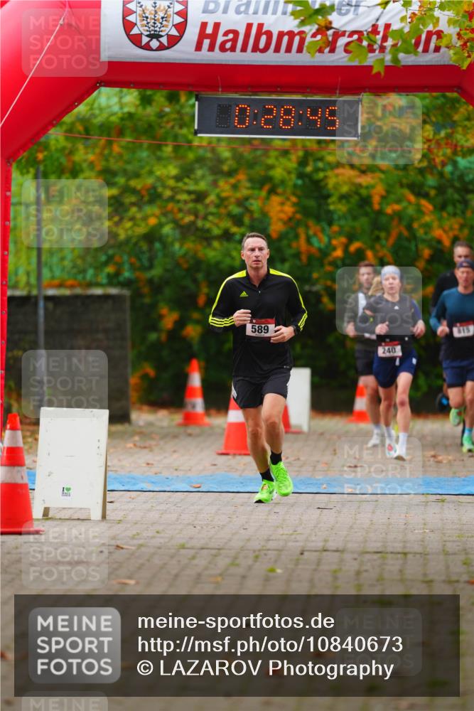 11.10.2026 - Bramfelder Halbmarathon 2026 LAZAROV Photography http://msf.ph/oto/10840673 11.10.2026 09:58:43 Laufen 1, 10, 28, 45, 589, 240 meine-sportfotos.de