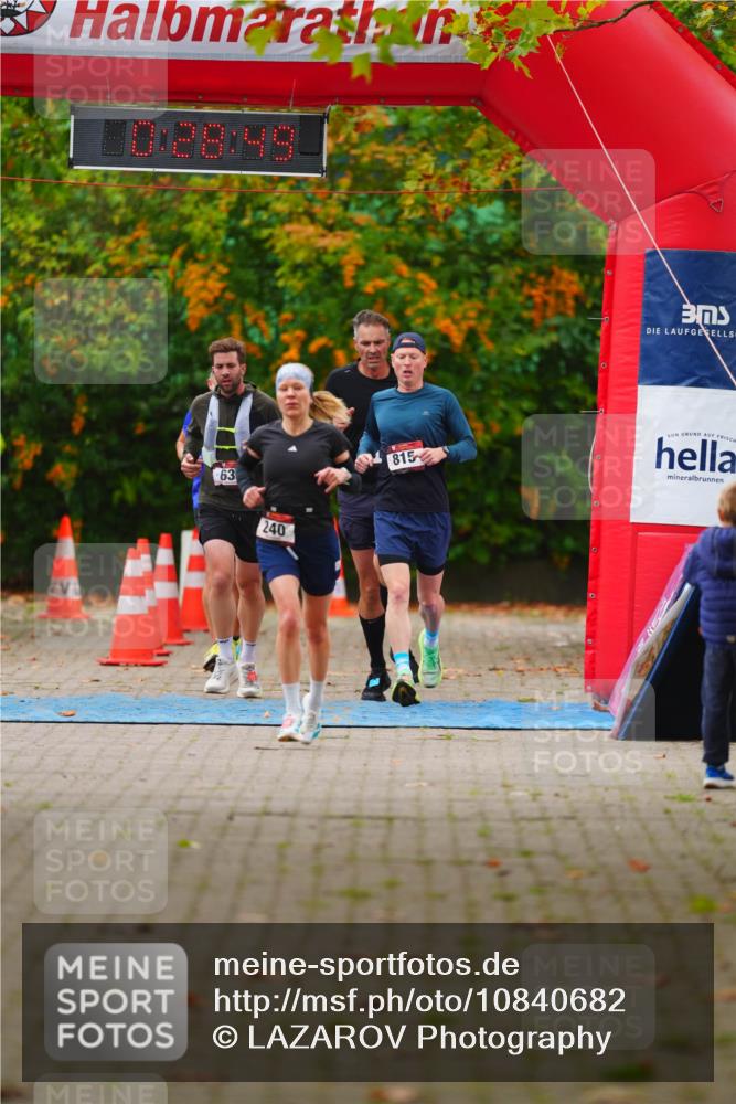 11.10.2026 - Bramfelder Halbmarathon 2026 LAZAROV Photography http://msf.ph/oto/10840682 11.10.2026 09:58:47 Laufen 63, 240, 815 meine-sportfotos.de