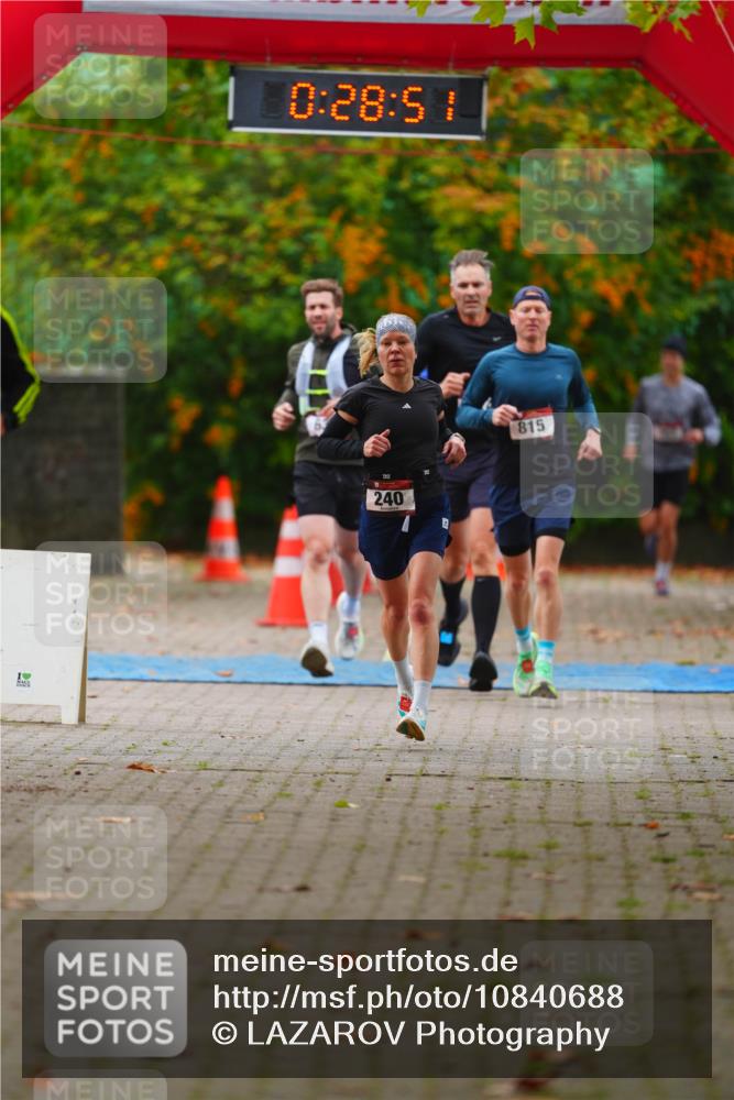 11.10.2026 - Bramfelder Halbmarathon 2026 LAZAROV Photography http://msf.ph/oto/10840688 11.10.2026 09:58:48 Laufen 10, 28, 51, 240, 815 meine-sportfotos.de