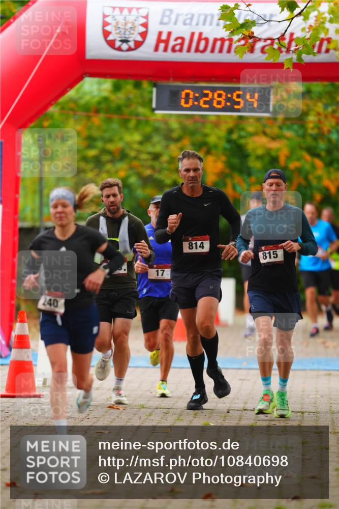 11.10.2026 - Bramfelder Halbmarathon 2026 LAZAROV Photography http://msf.ph/oto/10840698 11.10.2026 09:58:52 Laufen 240, 0, 28, 54, 17, 814, 815 meine-sportfotos.de