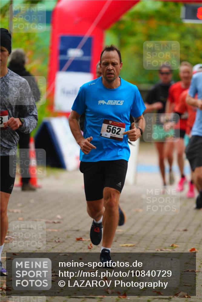 11.10.2026 - Bramfelder Halbmarathon 2026 LAZAROV Photography http://msf.ph/oto/10840729 11.10.2026 09:59:06 Laufen 3, 562, 65 meine-sportfotos.de