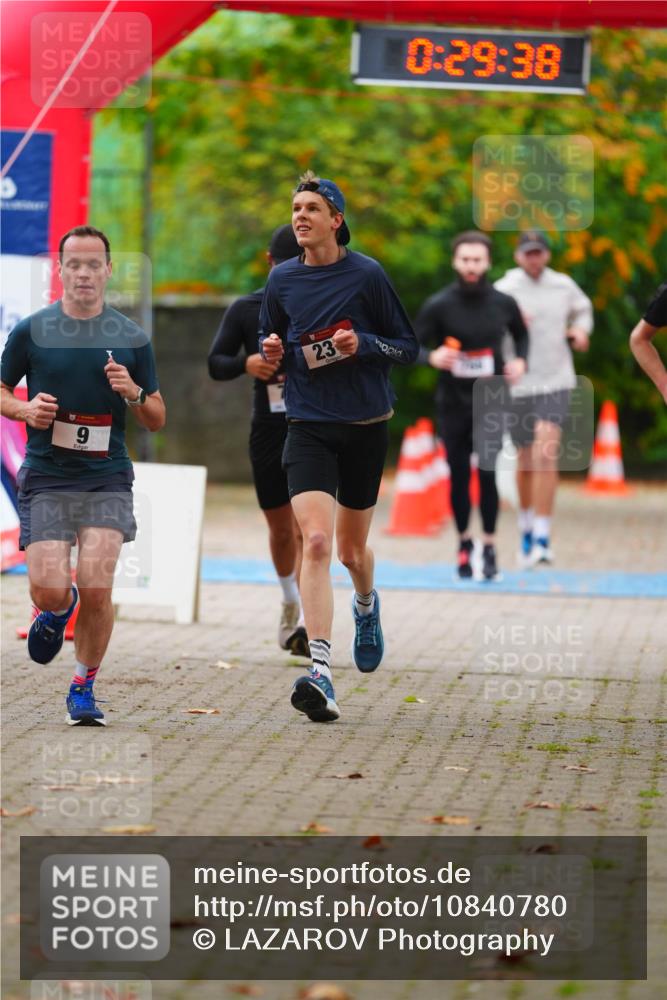 11.10.2026 - Bramfelder Halbmarathon 2026 LAZAROV Photography http://msf.ph/oto/10840780 11.10.2026 09:59:36 Laufen 9, 23, 0, 29, 38 meine-sportfotos.de