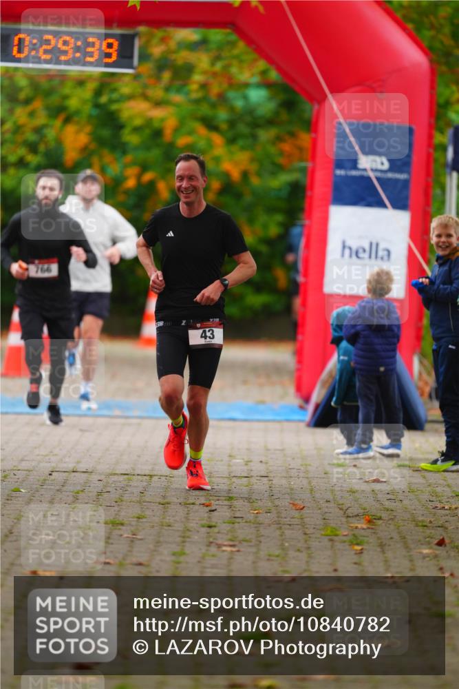 11.10.2026 - Bramfelder Halbmarathon 2026 LAZAROV Photography http://msf.ph/oto/10840782 11.10.2026 09:59:37 Laufen 0, 29, 39, 766, 43 meine-sportfotos.de