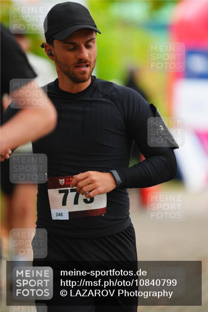 11.10.2026 - Bramfelder Halbmarathon 2026 LAZAROV Photography http://msf.ph/oto/10840799 11.10.2026 09:59:46 Laufen 35, 773, 246 meine-sportfotos.de