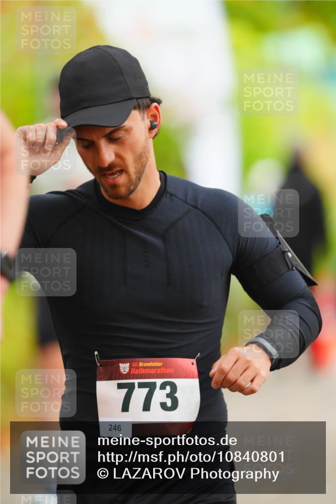 11.10.2026 - Bramfelder Halbmarathon 2026 LAZAROV Photography http://msf.ph/oto/10840801 11.10.2026 09:59:46 Laufen 35, 773, 246, 1240 meine-sportfotos.de