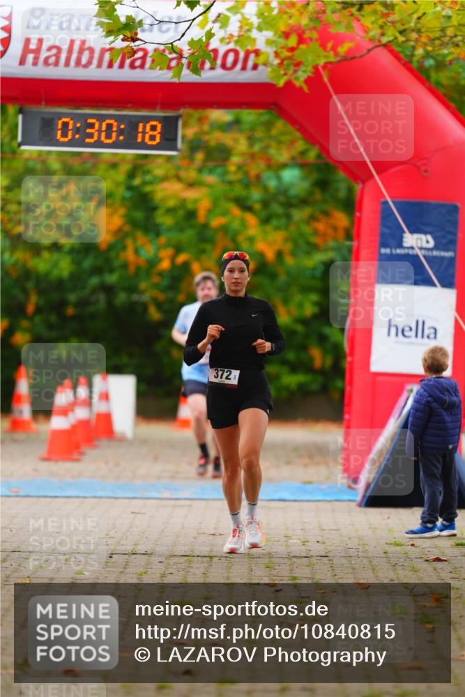 11.10.2026 - Bramfelder Halbmarathon 2026 LAZAROV Photography http://msf.ph/oto/10840815 11.10.2026 10:00:16 Laufen 0, 30, 18, 372 meine-sportfotos.de