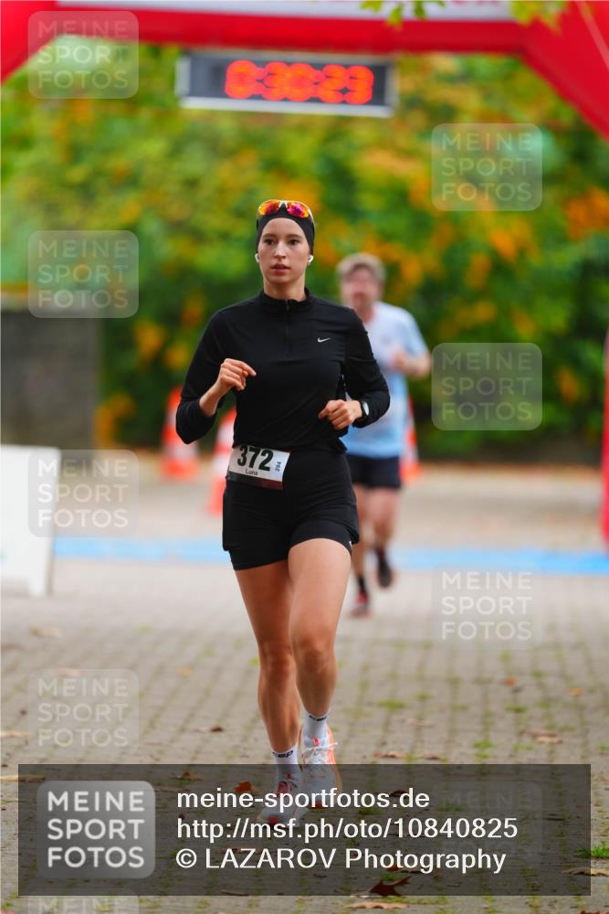 11.10.2026 - Bramfelder Halbmarathon 2026 LAZAROV Photography http://msf.ph/oto/10840825 11.10.2026 10:00:21 Laufen 372 meine-sportfotos.de
