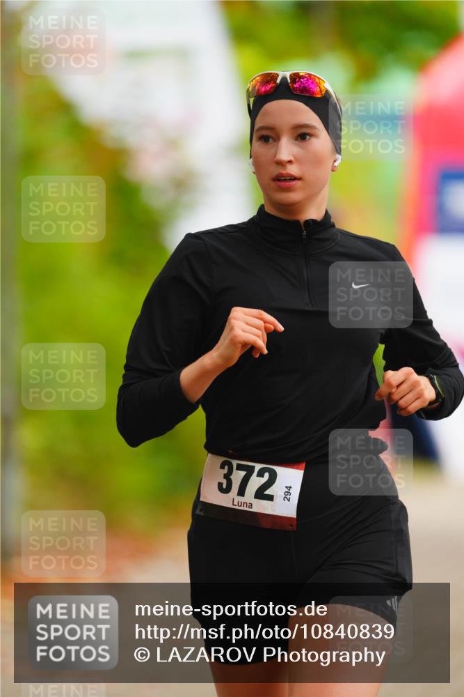 11.10.2026 - Bramfelder Halbmarathon 2026 LAZAROV Photography http://msf.ph/oto/10840839 11.10.2026 10:00:26 Laufen 372 meine-sportfotos.de