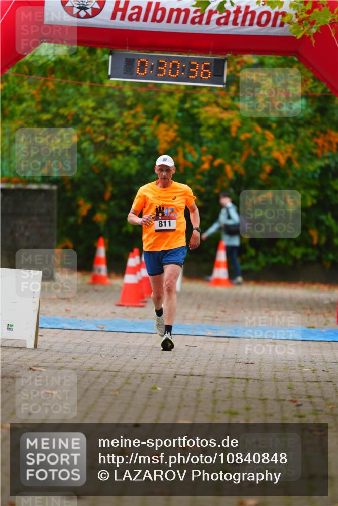 11.10.2026 - Bramfelder Halbmarathon 2026 LAZAROV Photography http://msf.ph/oto/10840848 11.10.2026 10:00:34 Laufen 10, 30, 36, 811 meine-sportfotos.de