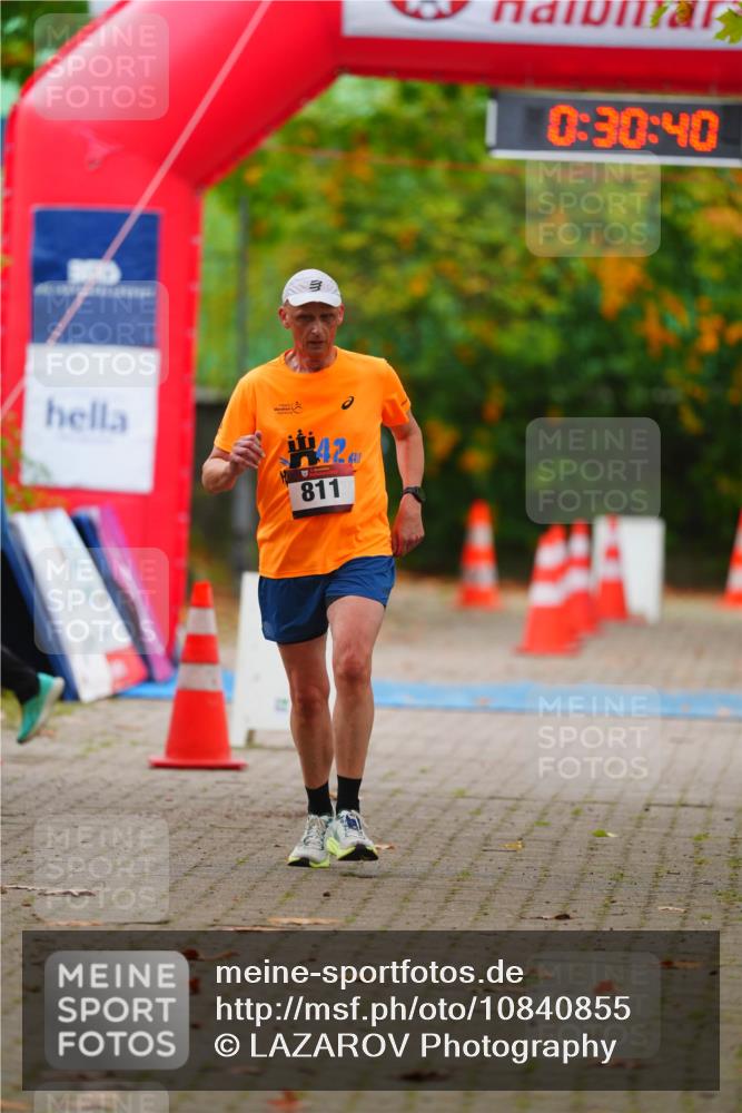 11.10.2026 - Bramfelder Halbmarathon 2026 LAZAROV Photography http://msf.ph/oto/10840855 11.10.2026 10:00:38 Laufen 811, 0, 30, 40 meine-sportfotos.de
