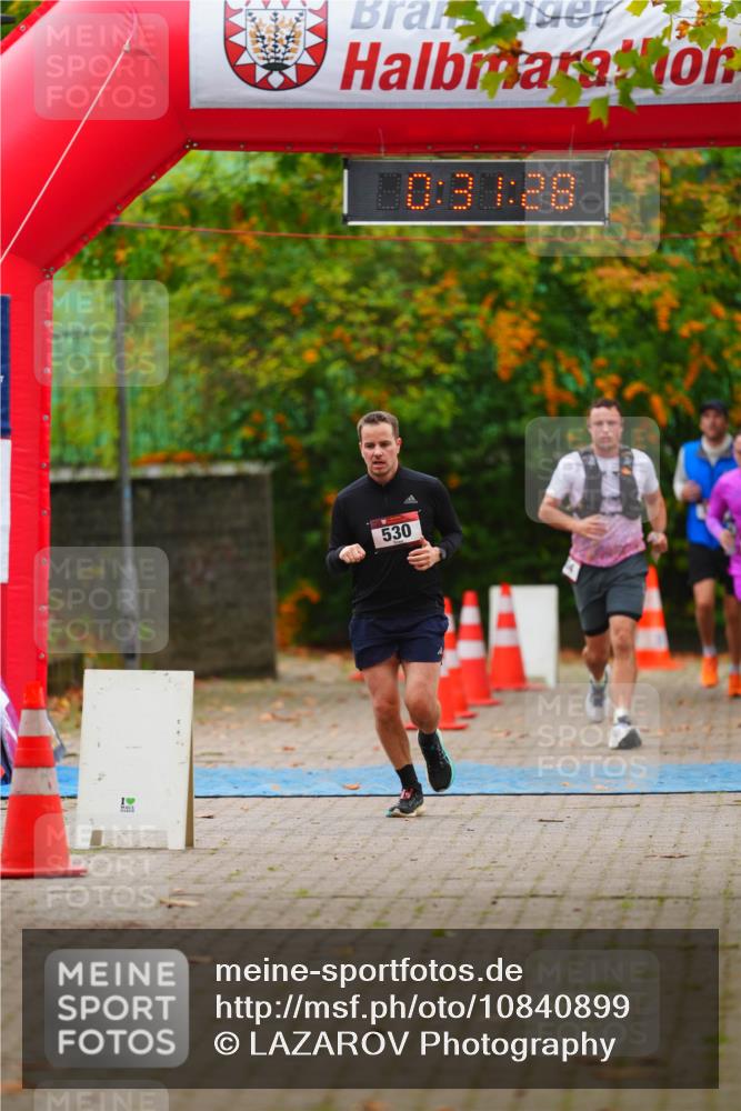 11.10.2026 - Bramfelder Halbmarathon 2026 LAZAROV Photography http://msf.ph/oto/10840899 11.10.2026 10:01:26 Laufen 0, 31, 28, 530 meine-sportfotos.de