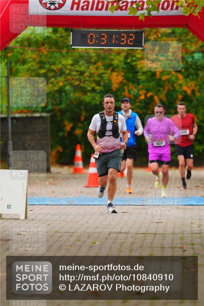 11.10.2026 - Bramfelder Halbmarathon 2026 LAZAROV Photography http://msf.ph/oto/10840910 11.10.2026 10:01:30 Laufen 10, 31, 32, 460 meine-sportfotos.de