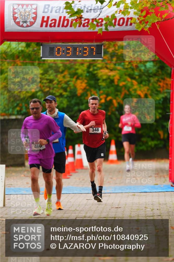 11.10.2026 - Bramfelder Halbmarathon 2026 LAZAROV Photography http://msf.ph/oto/10840925 11.10.2026 10:01:35 Laufen 460, 0, 31, 37, 348 meine-sportfotos.de