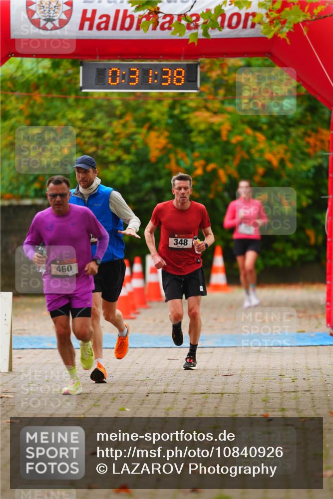 11.10.2026 - Bramfelder Halbmarathon 2026 LAZAROV Photography http://msf.ph/oto/10840926 11.10.2026 10:01:35 Laufen 460, 0, 31, 38, 348 meine-sportfotos.de