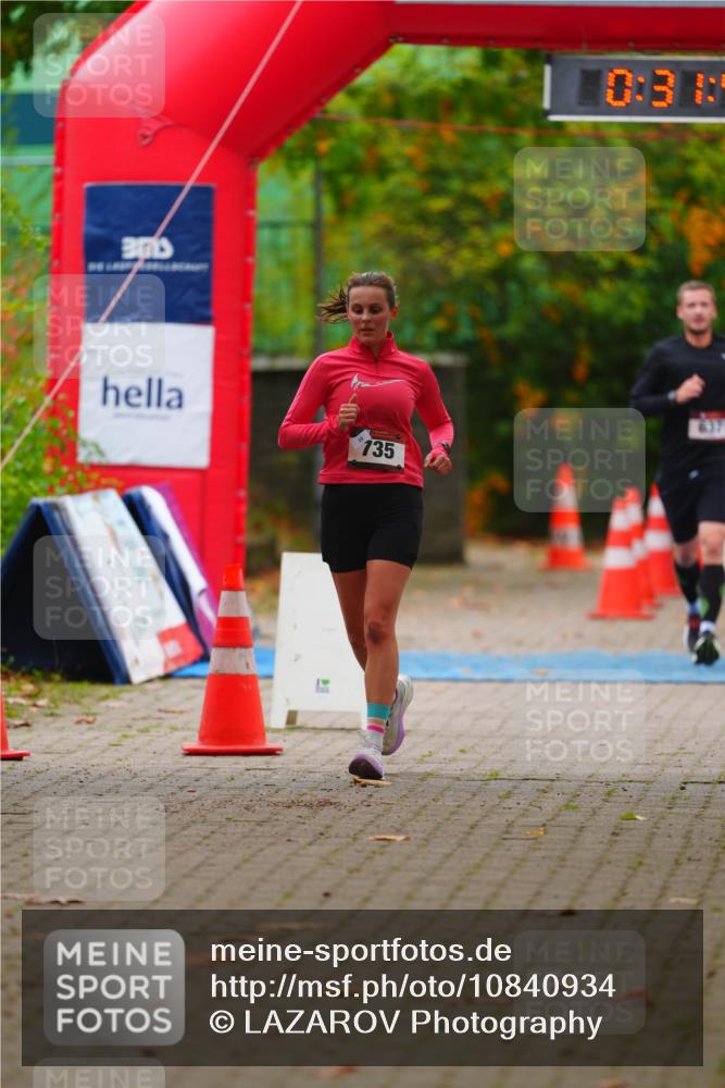 11.10.2026 - Bramfelder Halbmarathon 2026 LAZAROV Photography http://msf.ph/oto/10840934 11.10.2026 10:01:46 Laufen 0, 3, 637, 135 meine-sportfotos.de