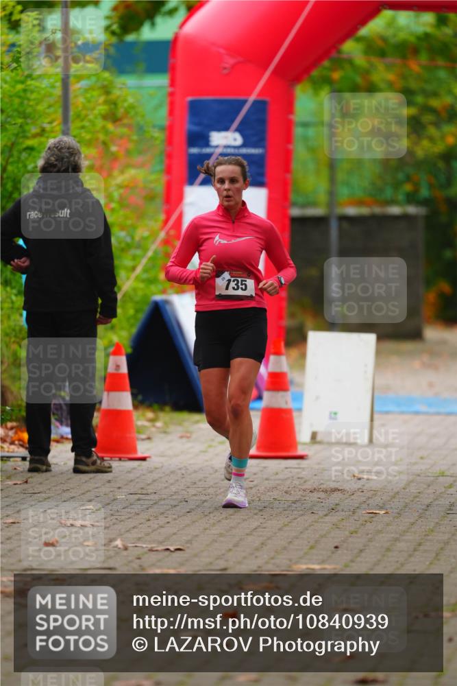 11.10.2026 - Bramfelder Halbmarathon 2026 LAZAROV Photography http://msf.ph/oto/10840939 11.10.2026 10:01:47 Laufen 135 meine-sportfotos.de